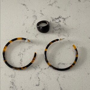 Tortoise Shell Hoop Earrings and Black Ring Set